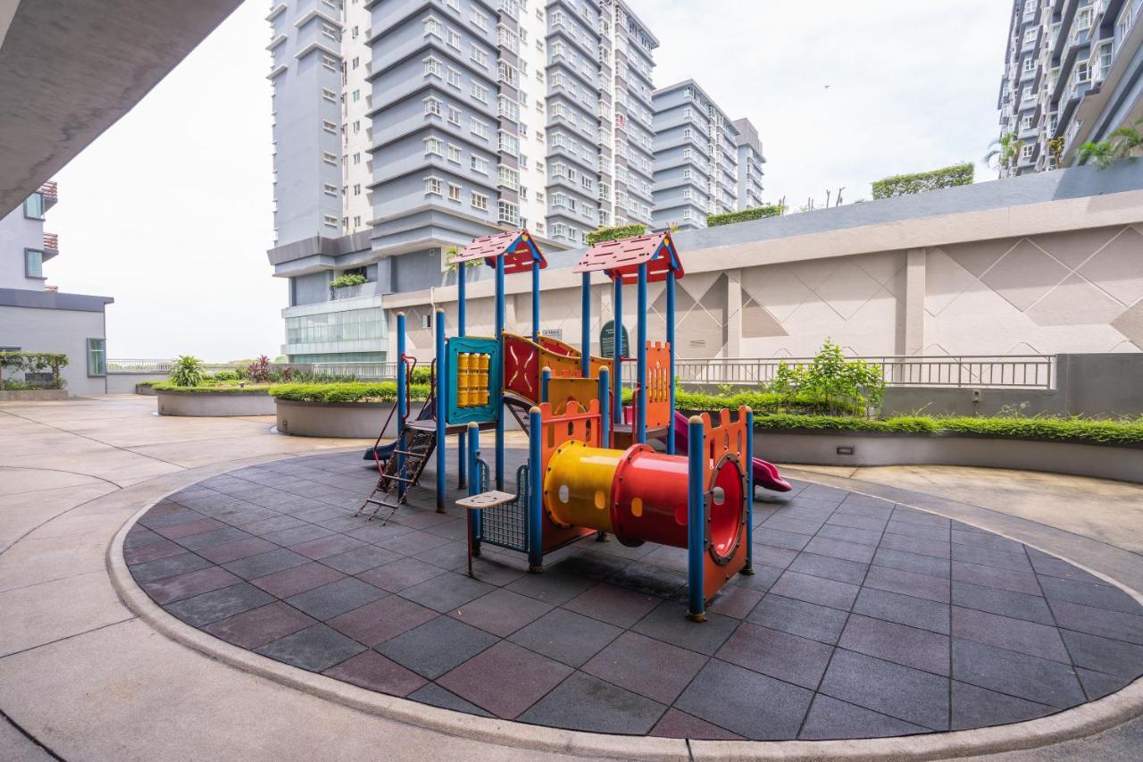 Cozy 2-Bedroom For 4 Pax With Pool - Subang Jaya Exterior photo