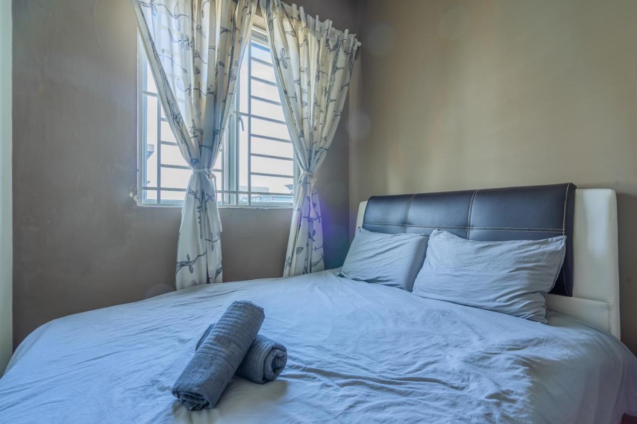 Cozy 2-Bedroom For 4 Pax With Pool - Subang Jaya Exterior photo
